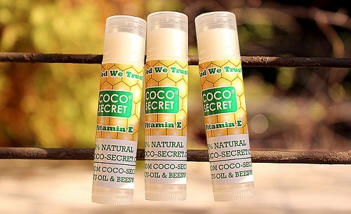 Son môi dưỡng ẩm dầu dừa Sáp ong Coco secret