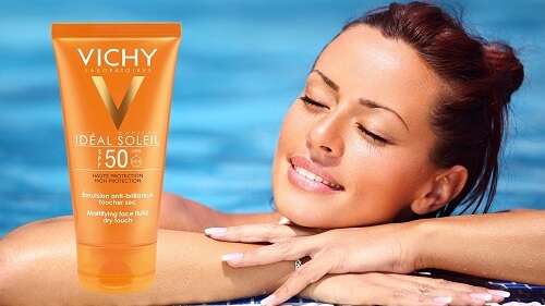 Kem chống nắng Vichy Mattifying Dry Touch Face Fluid cho bạn thoải mái tự tin khoe da tươi tắn dưới nắng