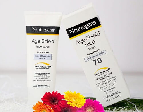 Kem chống nắng Neutrogena Age Shield Face SPF 110 luôn lọt top sản phẩm cực hot vì hiệu quả đem lại cực tốt