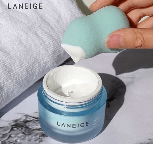 Sự có mặt của Glycerin giúp Laneige Tone Up Cream đem lại hiệu quả giữ ẩm cực kì tốt