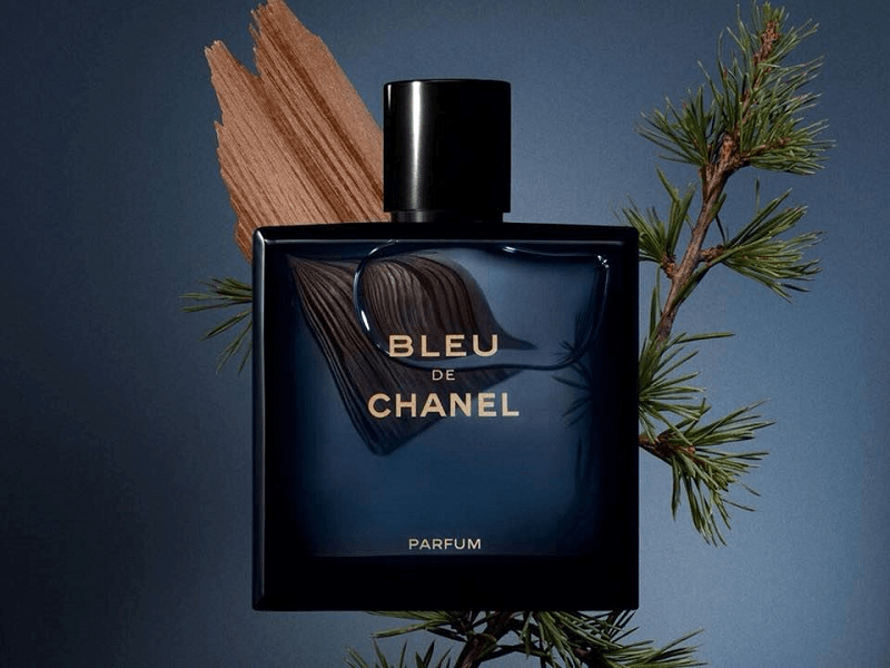 Nước hoa Chanel Bleu De Chanel Eau De Parfum với mùi hương đầy lôi cuốn, mạnh mẽ