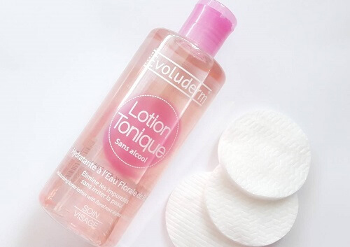 Sử dụng nước hoa hồng Evoluderm Lotion Tonique mỗi ngày để chăm sóc da tốt hơn