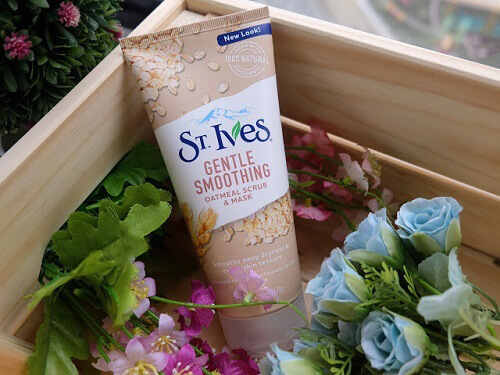 Sữa rửa mặt St.Ives yến mạch sở hữu bảng thành phần đa dạng khoáng chất, vitamin cực tốt cho da